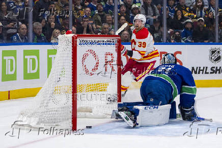 NHL: Calgary Flames at Vancouver Canucks