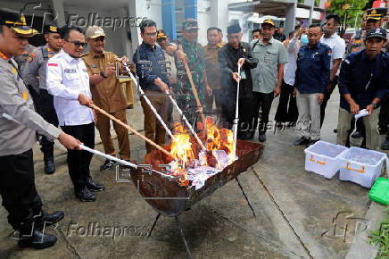 Logistics distribution for the regional government elections in Banda Aceh