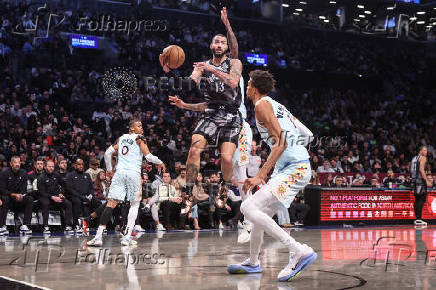 NBA: San Antonio Spurs at Brooklyn Nets