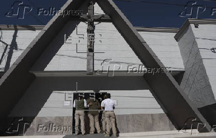 Director de Migracin de Mxico asiste a funeral de agente asesinado por migrantes