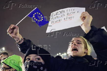 Third night of nationwide protests against far-right independent runoff candidate Calin Georgescu