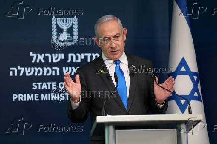 FILE PHOTO: Israeli Prime Minister Benjamin Netanyahu attends apress conference in Jerusalem