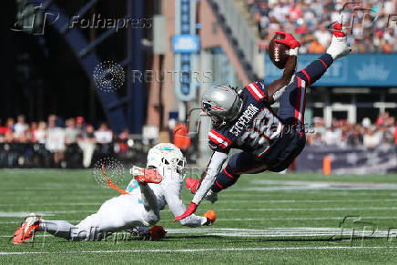 NFL: Miami Dolphins at New England Patriots