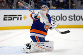 NHL: Toronto Maple Leafs at New York Islanders