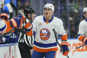 NHL: New York Islanders at Toronto Maple Leafs