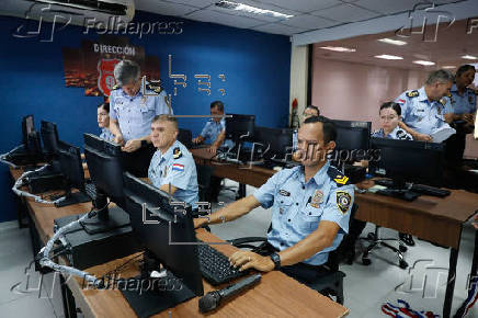 Presentan sistema de control para uso de tobilleras contra violencia familiar en Paraguay