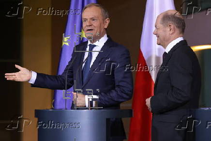 Folhapress - Fotos - Polish Prime Minister Donald Tusk Visits Berlin