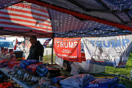 Former president Trump holds campaign rally in battleground state of Wisconsin