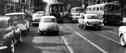 1963Vindo pela contramo, o bonde