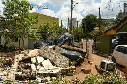 Rastro de destruio do temporal