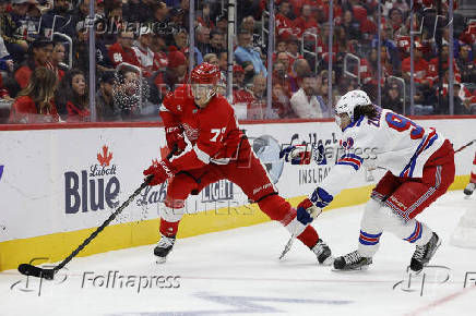 NHL: New York Rangers at Detroit Red Wings