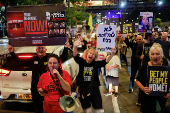 Protest against Israeli government's management of the ongoing conflict in Gaza and to show support for the hostages, in Tel Aviv