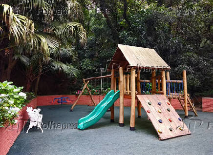 Playground infantil (Parquinho), rea de lazer destinado as crianas