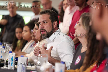 Coletiva de imprensa com Guilherme Boulos (PSOL) 