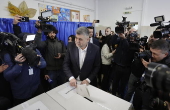 Romania votes in first round of presidential elections