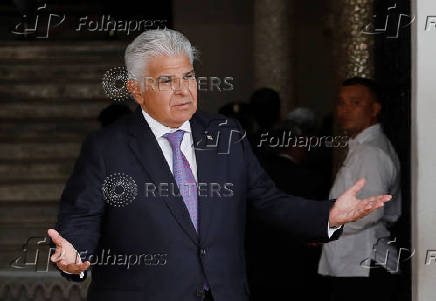 Panama's President Jose Raul Mulino and his Paraguayan counterpart Santiago Pena meet, in Panama City