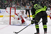 NHL: Carolina Hurricanes at Dallas Stars