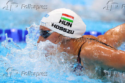 FILE PHOTO: Swimming - Women's 400m Individual Medley - Final