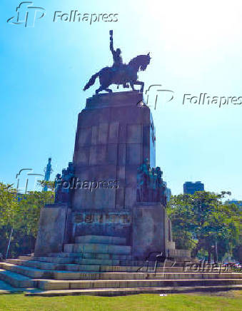 Monumento de Marechal Deodoro da Fonseca na praa Paris