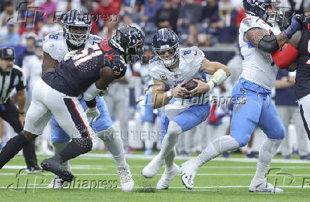 NFL: Tennessee Titans at Houston Texans