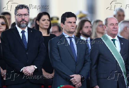 Bolsonaro e ministros participam de evento no QG do Exrcito (DF)