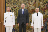 El rey recibe en audiencia al comandante en jefe de la Armada de Chile.