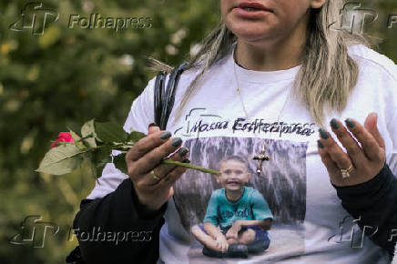 Homenagem s vtimas do desastre ambiental ocorrido em Mariana