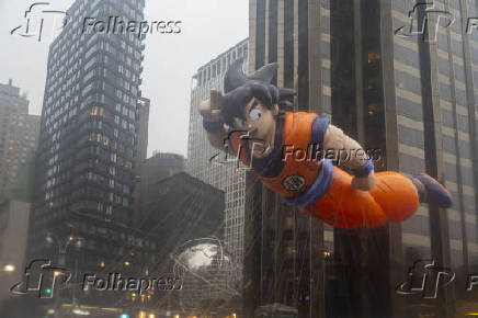 Desfile anual do dia de ao de graas da macy's acontece na cidade de nova york