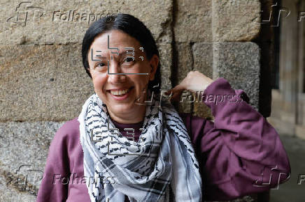 La poeta palestina Rafeef Ziadah, referente internacional de la lucha contra el genocidio en Gaza, presenta en Santiago su recital potico 