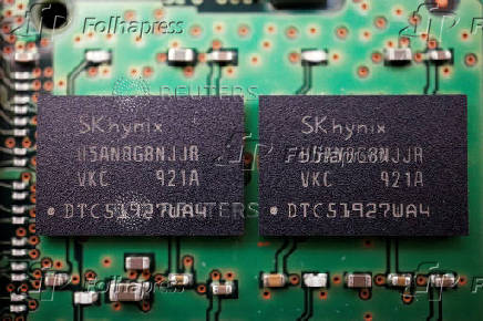 FILE PHOTO: Illustration picture of SK Hynix memory chips