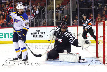 NHL: St. Louis Blues at New Jersey Devils