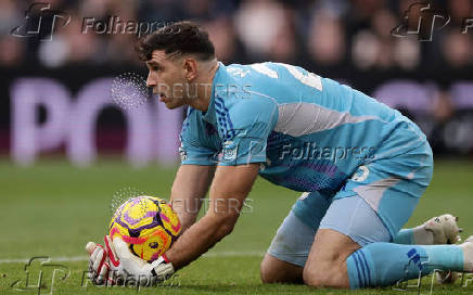 Premier League - Aston Villa v Manchester City