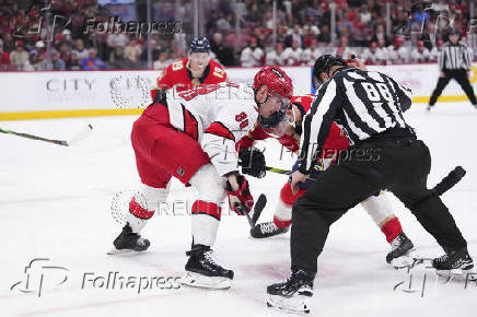 NHL: Carolina Hurricanes at Florida Panthers