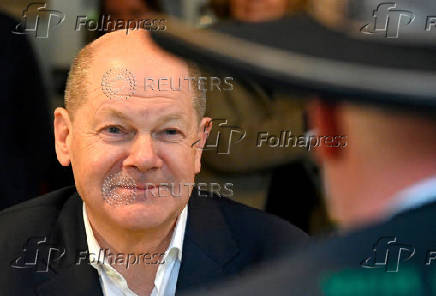 German Chancellor Scholz visits timber company in Dresden