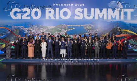 Chefes de estado posam para foto oficial de encerramento do G20