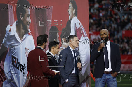 Homenaje de despedida a Jess Navas en el Snchez Pizjun de Sevilla