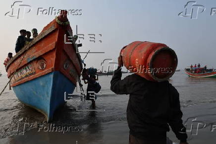 India's second largest Hindu festival Gangasagar Mela on Sagar Island