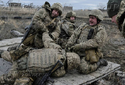 Ukrainian servicemen attend a training near the town of Siversk