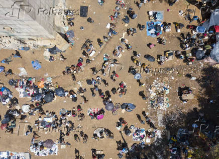 Dependentes qumicos e traficantes na Praa Princesa Isabel