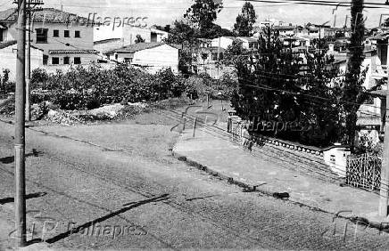 Via precria no bairro Vila Mariana, em So Paulo (SP)