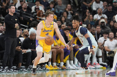 NBA: Los Angeles Lakers at San Antonio Spurs