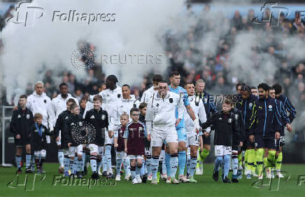 Premier League - Aston Villa v Manchester City