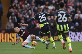 Premier League - Aston Villa v Manchester City