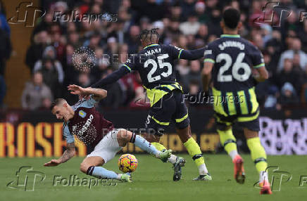 Premier League - Aston Villa v Manchester City