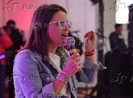 Vice-presidential candidate Maria Jose Pinto starts campaigning for presidential election in Quito