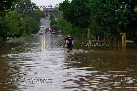 Ruas seguem alagadas nas reas mais baixas do centro e bairros de Venncio Aires