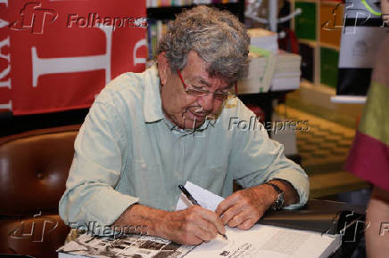 Morre Evandro Teixeira, que escancarou a ditadura em fotos