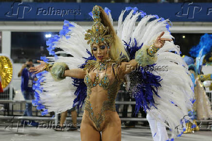 Desfile da escola de samba guia de Ouro, no Anhembi