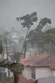 Ceu fechado e chuva em so paulo