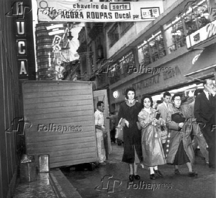 1957So Paulo Anos 50: vista da rua